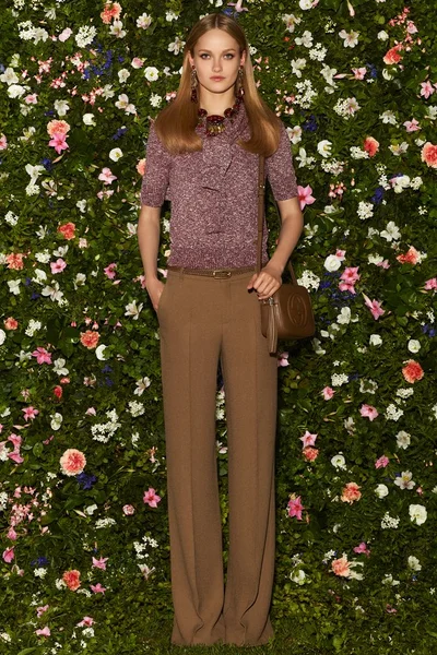 Look 17
